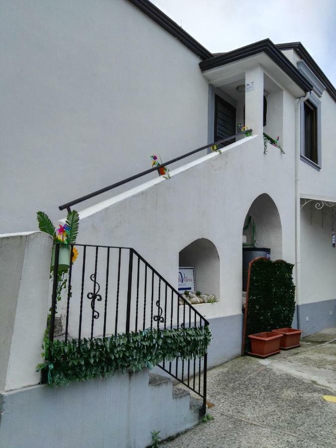 Villa Vittoria Mini Hotel Salerno Exterior foto